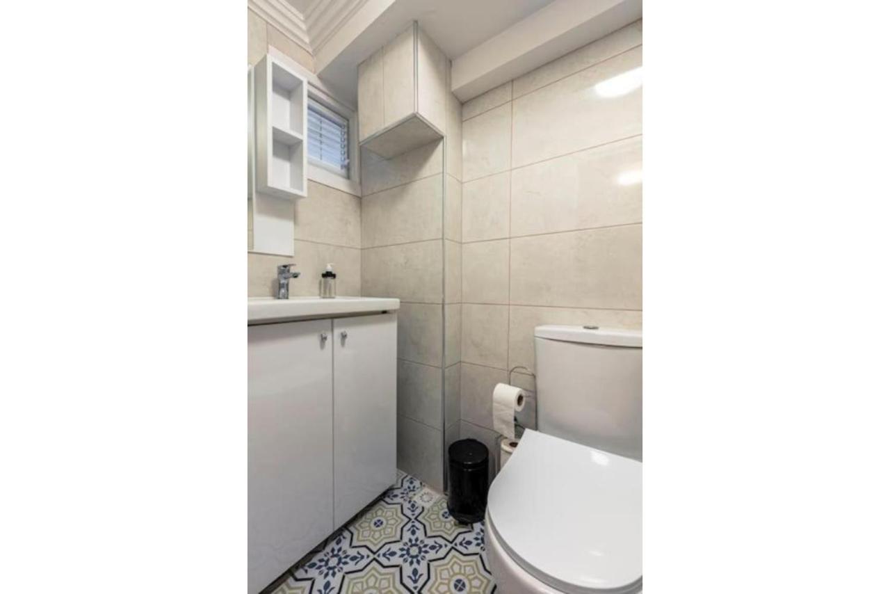 Historical 4-Br Home Steps From Besiktas Stadium & Bosphorus Views - Prime Nisantasi Location! 伊斯坦布尔 外观 照片
