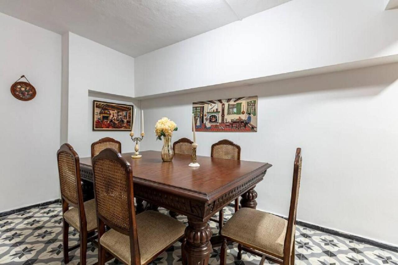 Historical 4-Br Home Steps From Besiktas Stadium & Bosphorus Views - Prime Nisantasi Location! 伊斯坦布尔 外观 照片
